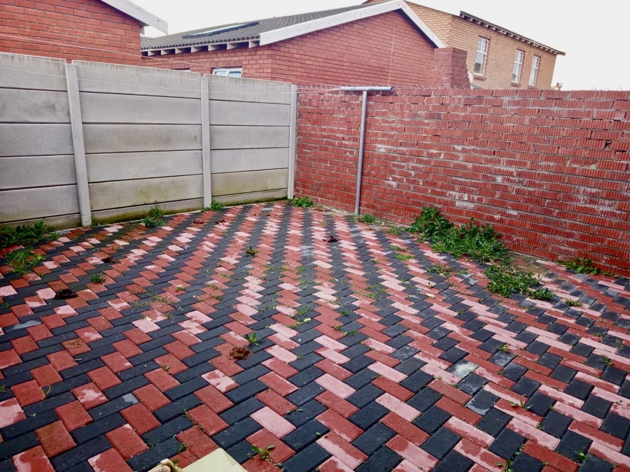 2 Bedroom Property for Sale in Walmer Eastern Cape